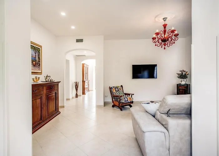 Mediterranean House بيت للعطل