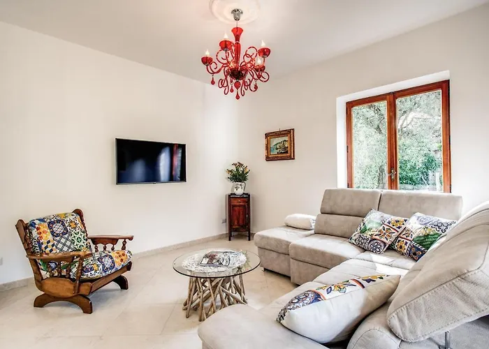 Mediterranean House بيت للعطل