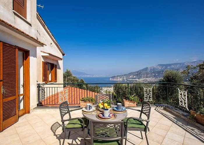 بيت للعطل Mediterranean House *