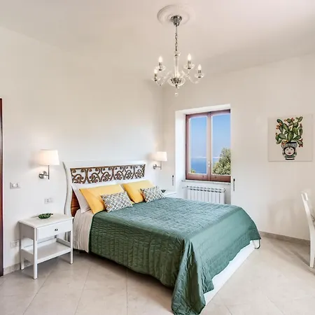 Mediterranean House بيت للعطل *